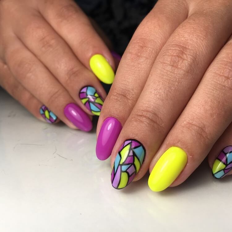 яркие разноцветные ногти фото